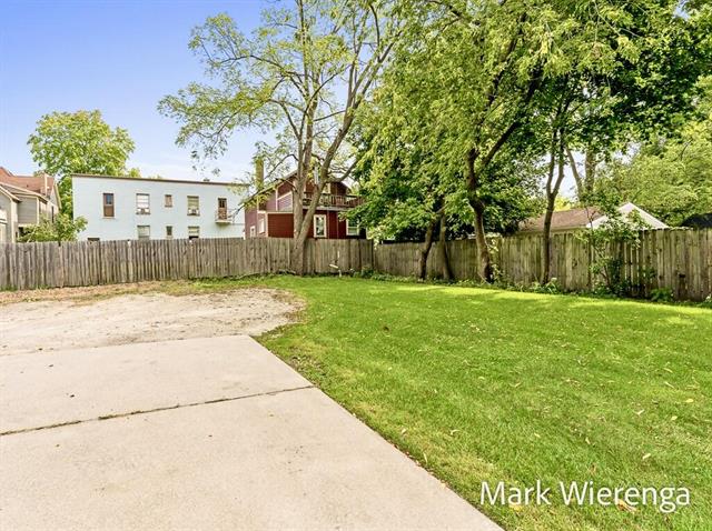 Builiding view thirteen for 272 Henry, Grand Rapids, MI. 49503