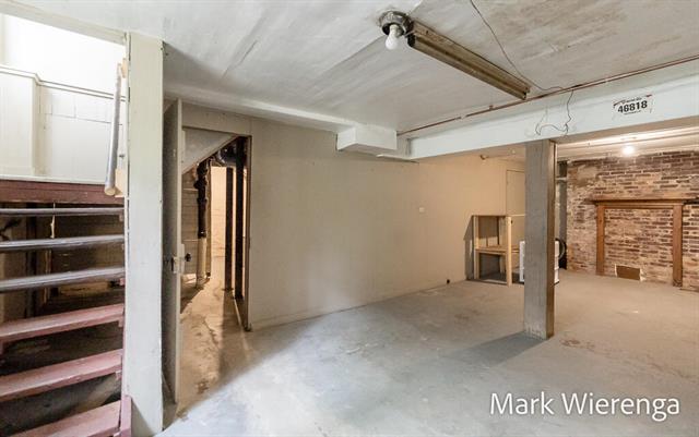 Builiding view thirty one for 272 Henry, Grand Rapids, MI. 49503