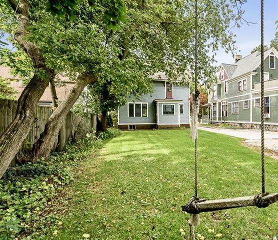 Builiding view thirty six for 272 Henry, Grand Rapids, MI. 49503