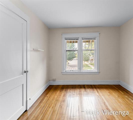 Builiding view thirty for 272 Henry, Grand Rapids, MI. 49503