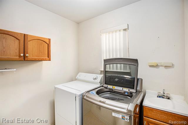 Builiding view fourteen for 4378 Gardenia, Sterling Heights, MI. 48314