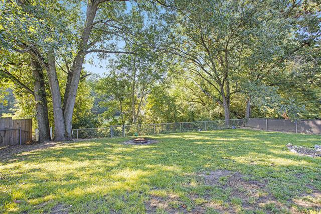 Builiding view thirteen for 146 Indian, Battle Creek, MI. 49017