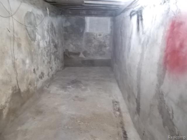 Builiding view eleven for 621 Meek, Caro, MI. 48723