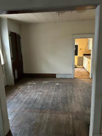 Builiding view five for 709 Regent, Niles, MI. 49120