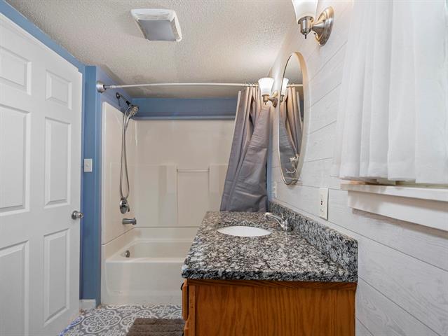 Builiding view fourteen for 111 Fourteenth, Traverse City, MI. 49684