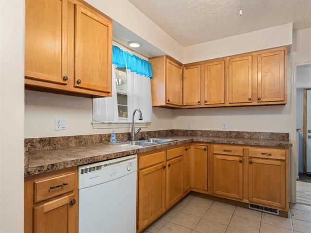 Builiding view six for 111 Fourteenth, Traverse City, MI. 49684