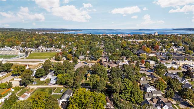 Builiding view thirty five for 111 Fourteenth, Traverse City, MI. 49684