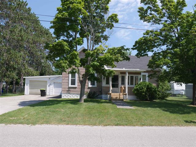 front view for 412 Locke Street, East Tawas, Mi. 48730