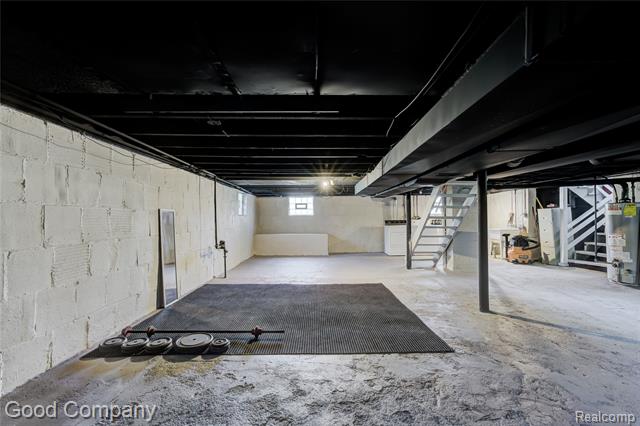 Builiding view twenty one for 220 Maple Avenue Unit #2, Royal Oak, MI. 48067