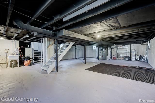 Builiding view twenty for 220 Maple Avenue Unit #2, Royal Oak, MI. 48067
