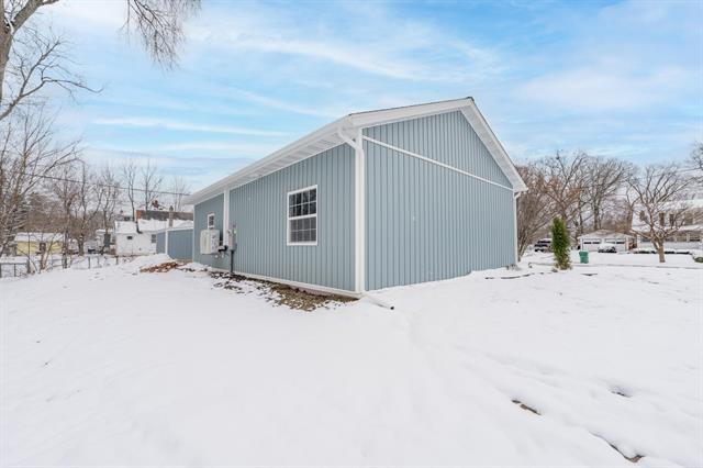 Builiding view nineteen for 303 Middle, Three Rivers, MI. 49093