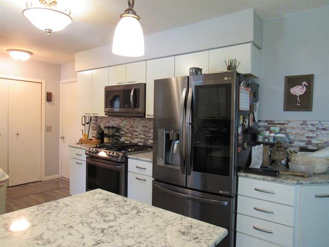 Builiding view five for 7580 Whitehall, Whitehall, MI. 49461