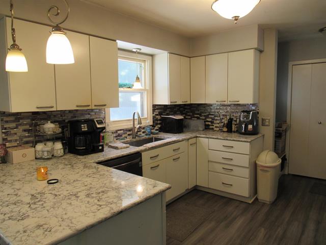 Builiding view three for 7580 Whitehall, Whitehall, MI. 49461