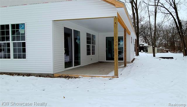 Builiding view two for 2325 Walnut, Auburn Hills, MI. 48326