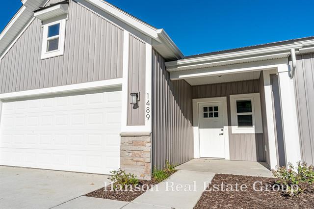 front view for 1409 Center Hill Road Se, Lowell, Mi. 49331