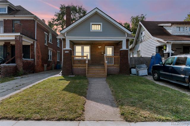 front view for 5511 Ivanhoe Street, Detroit, Mi. 48204