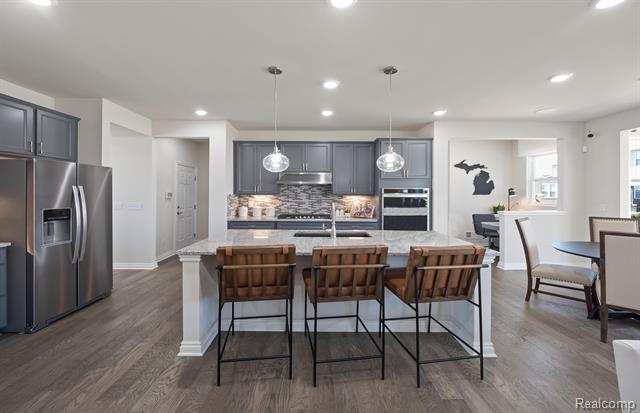 Builiding view nine for 22394 Orchard Brook, Macomb, MI. 48042