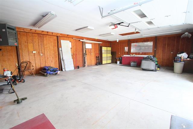 Builiding view forty seven for 4833 Stadler, Monroe, MI. 48162