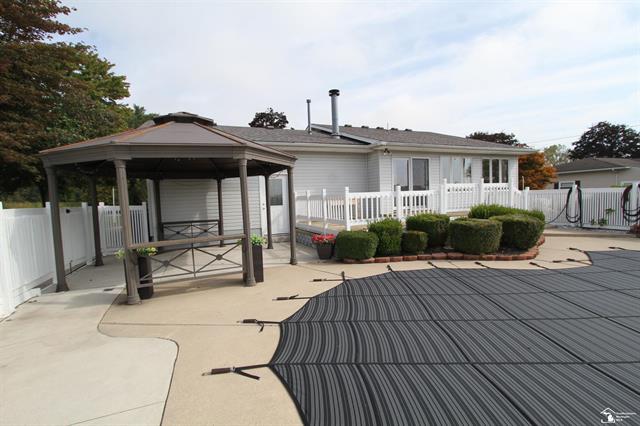 Builiding view nine for 4833 Stadler, Monroe, MI. 48162