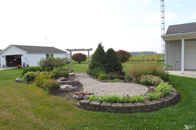 Builiding view sixteen for 4833 Stadler, Monroe, MI. 48162