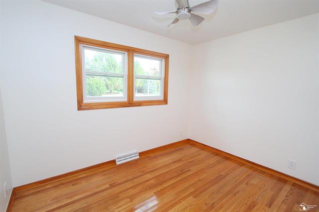 Builiding view twenty nine for 4833 Stadler, Monroe, MI. 48162