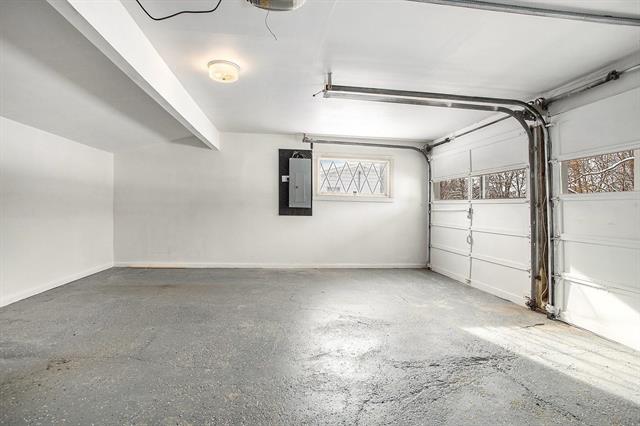 Builiding view fifteen for 135 Lindow, Battle Creek, MI. 49037