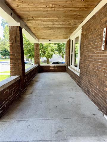 Builiding view three for 1607 6Th, Muskegon, MI. 49441