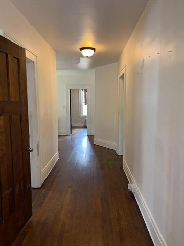 Builiding view twenty five for 1607 6Th, Muskegon, MI. 49441