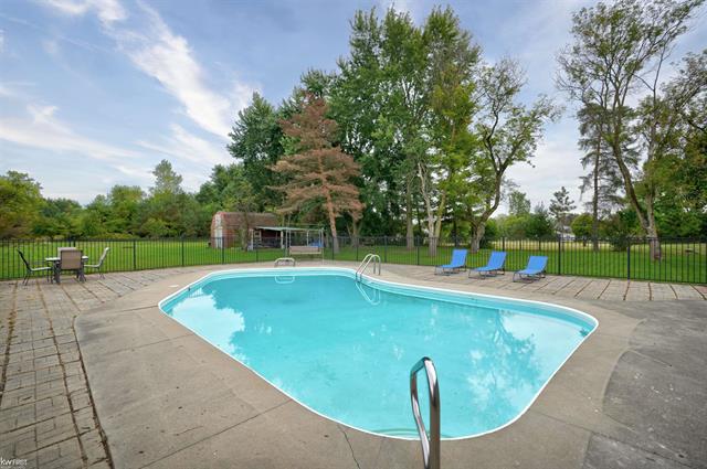 Builiding view forty five for 5238 Gale, Davison, MI. 48423