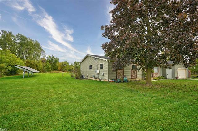 Builiding view forty for 5238 Gale, Davison, MI. 48423