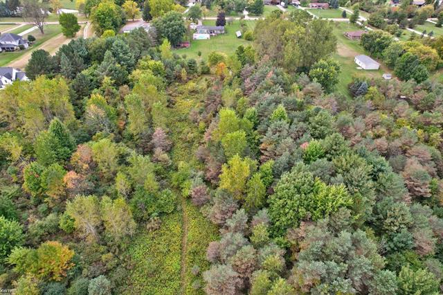 Builiding view sixty for 5238 Gale, Davison, MI. 48423