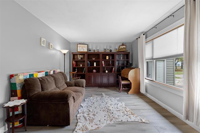 Builiding view ten for 5238 Gale, Davison, MI. 48423