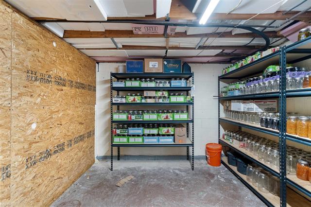 Builiding view thirty four for 5238 Gale, Davison, MI. 48423