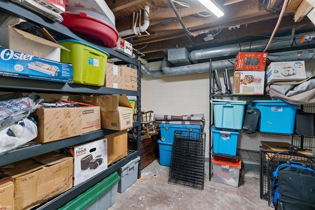 Builiding view thirty six for 5238 Gale, Davison, MI. 48423