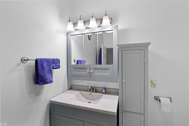 Builiding view twenty two for 5238 Gale, Davison, MI. 48423