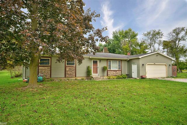 Builiding view two for 5238 Gale, Davison, MI. 48423