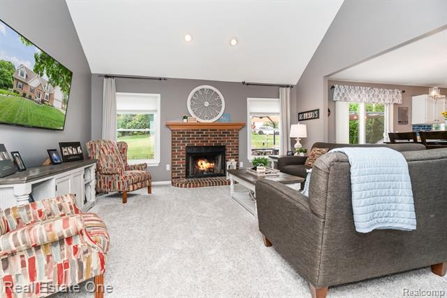 Builiding view five for 1043 Ridgeview, Lake Orion, MI. 48362