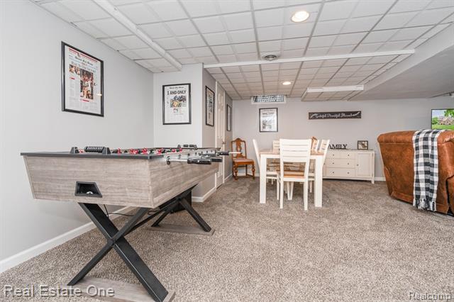 Builiding view fourteen for 1043 Ridgeview, Lake Orion, MI. 48362