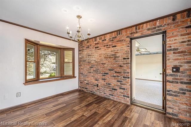 Builiding view eleven for 9494 Sashabaw, Clarkston, MI. 48348