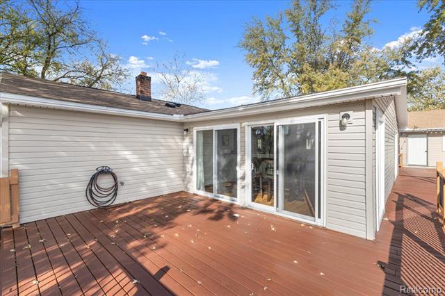 Builiding view eleven for 551 Joslyn, Lake Orion, MI. 48362