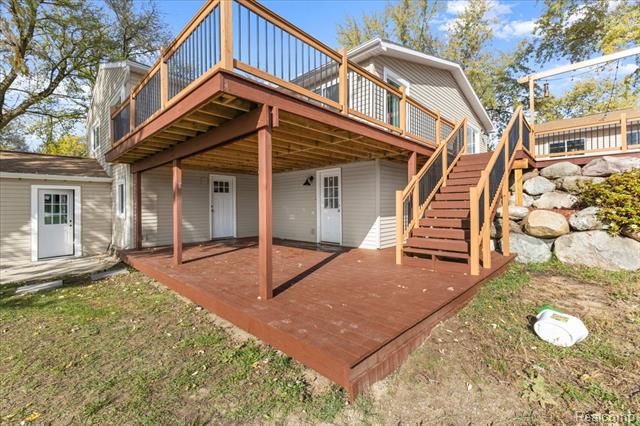 Builiding view fifteen for 551 Joslyn, Lake Orion, MI. 48362