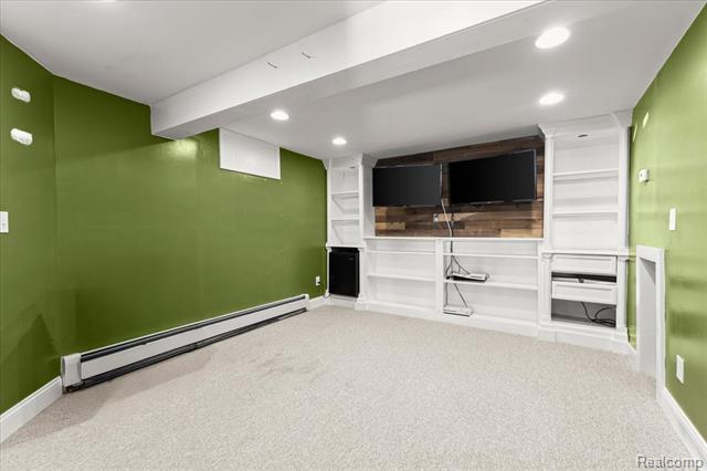 Builiding view forty eight for 551 Joslyn, Lake Orion, MI. 48362