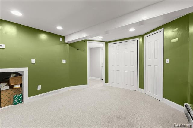 Builiding view forty nine for 551 Joslyn, Lake Orion, MI. 48362