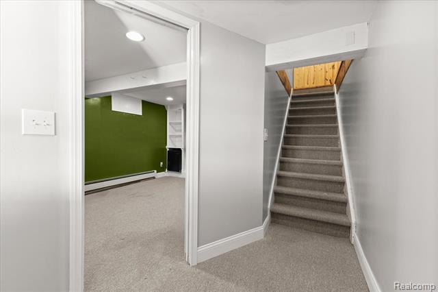 Builiding view forty seven for 551 Joslyn, Lake Orion, MI. 48362