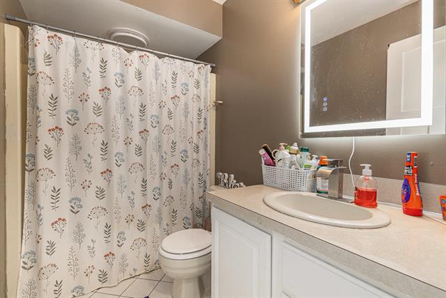 Builiding view eighteen for 6540 Kingtree, Byron Center, MI. 49315