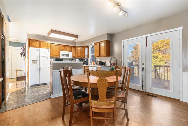 Builiding view seven for 6540 Kingtree, Byron Center, MI. 49315