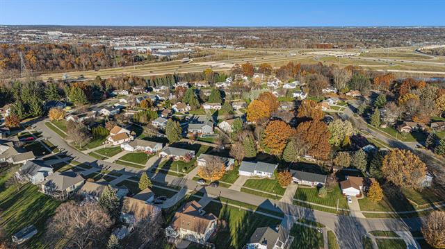 Builiding view thirty for 6540 Kingtree, Byron Center, MI. 49315