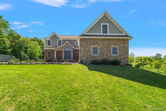 front view for 5035 Hidden Ridge, Metamora, Mi. 48455