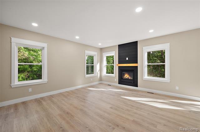 Builiding view nineteen for 9355 Andersonville, Clarkston, MI. 48346