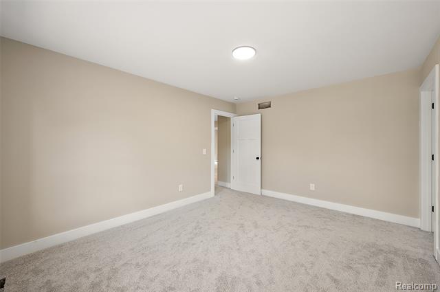 Builiding view thirty three for 9355 Andersonville, Clarkston, MI. 48346